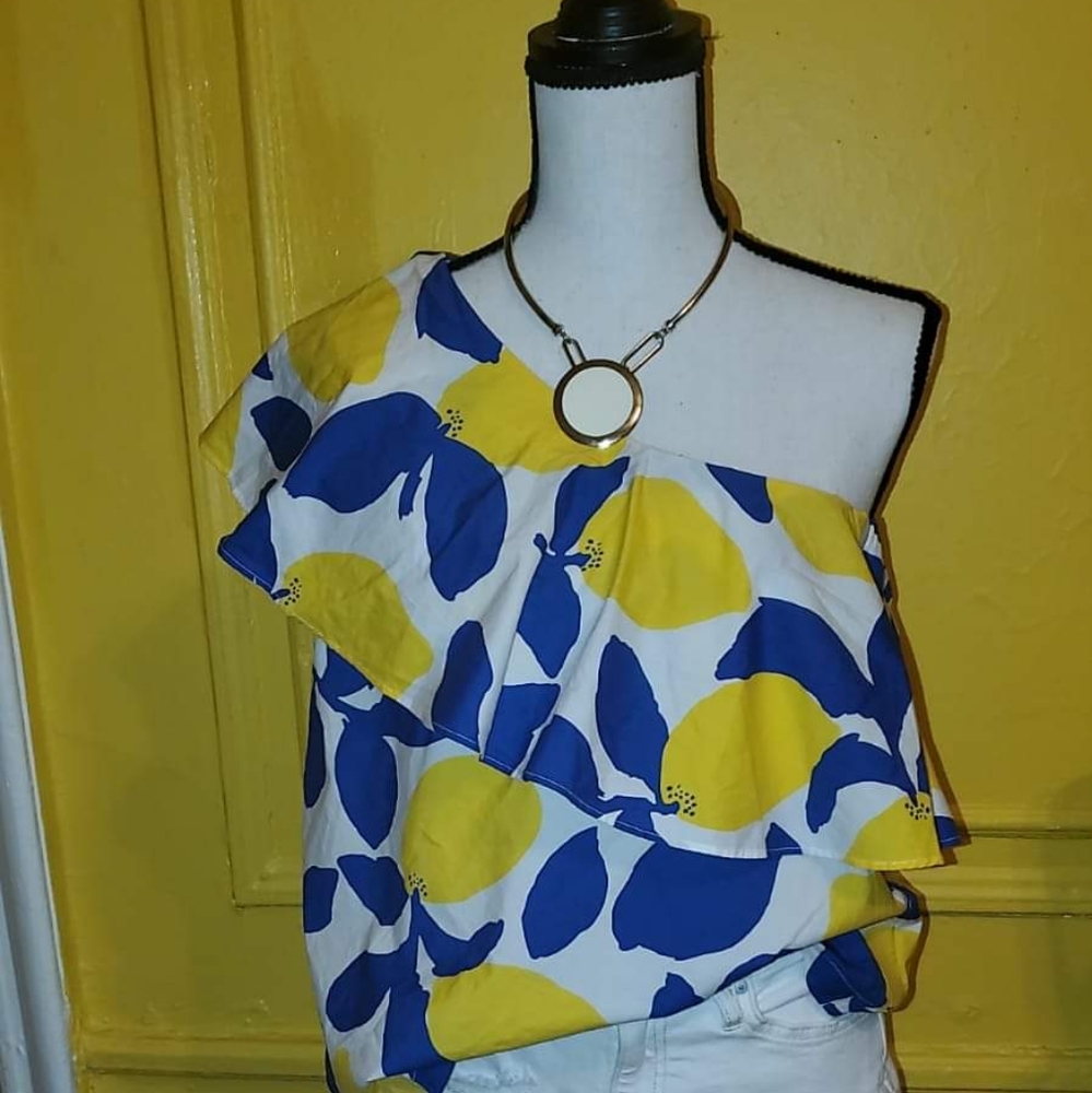 one shoulder top